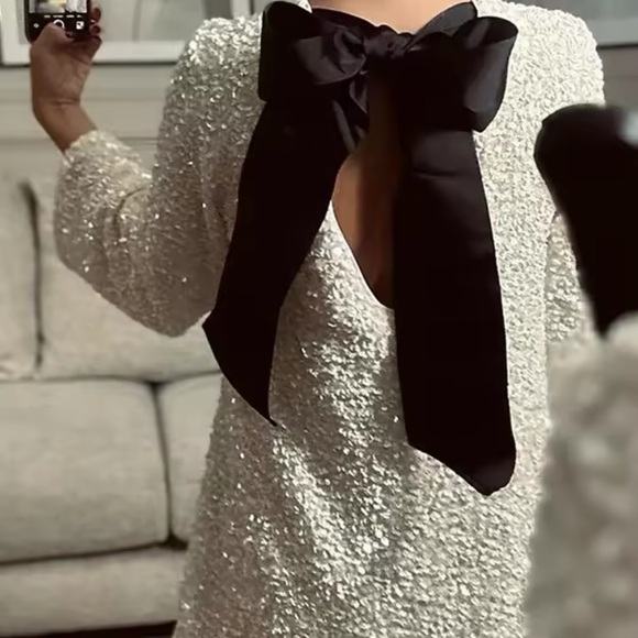 Short a line sequence dress lined black satin ribbon closure - Picture 2 of 11